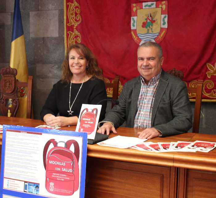El ayuntamiento pone en marcha el proyecto “Mochilas con Salud” para los colegios del municipio.