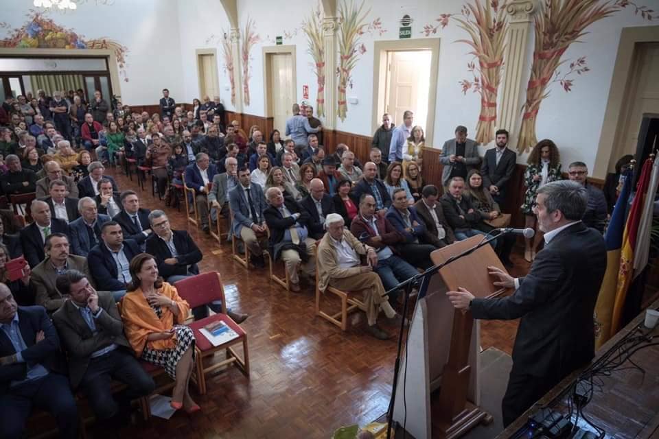 El Ayuntamiento de San Miguel de Abona reconoce la labor de LaCasmi en su 60 aniversario