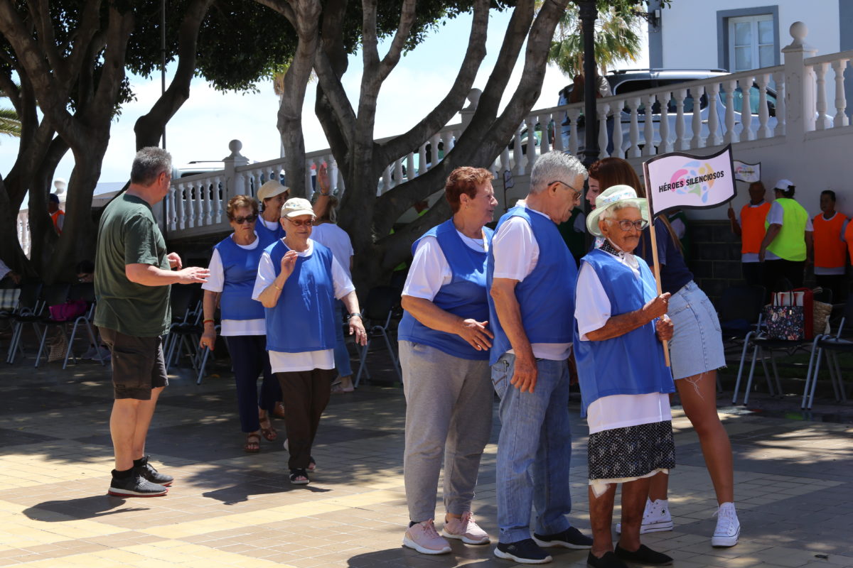 Los mayores de San Miguel  participan en sus I «Neurolimpiadas»