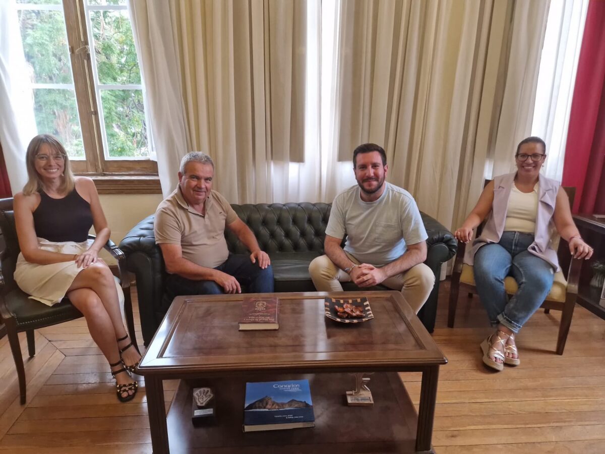 Visita institucional del Consejero Delegado de Formación y Juventud del Cabildo de Tenerife