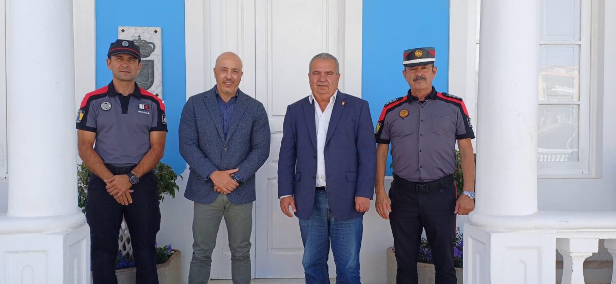 El alcalde se reúne con el Director General de Seguridad del Gobierno de Canarias